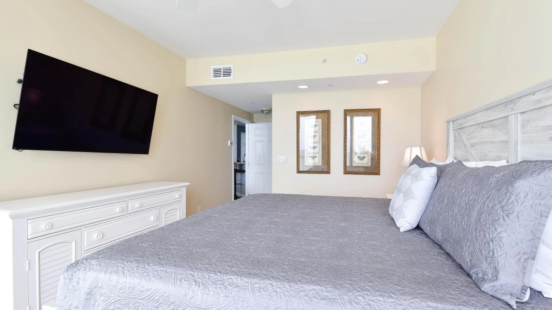 Silver Beach Towers E802 Destin